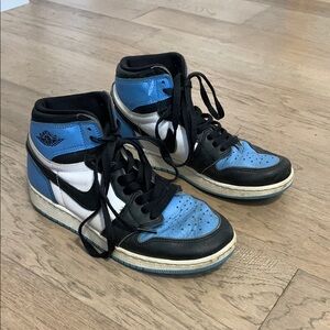 Air Jordan 1 Retro High OG Shoes Youth Size 6.5Y FD1437-400 UNC Toe Sneakers